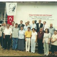 KUYUDÜZÜ İLKOKULUNDA GÖREV YAPMIŞ OLAN VE ADLARI YAZILI TÜM ÖĞRETMENLERİMİZİ SAYGI VE SEVGİYLE ANIYOR, 24 KASIM ÖĞRETMENLER GÜNÜNÜ KUTLUYORUM.